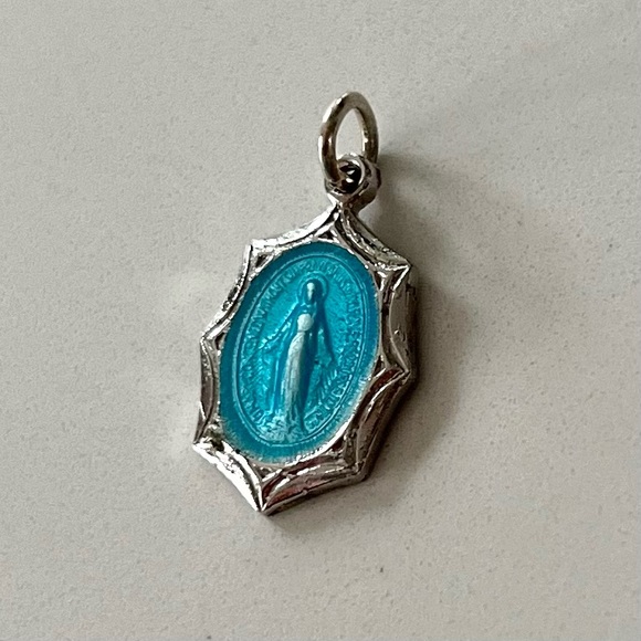 Vintage Sterling Silver Catholic Miraculous Medal Blue Enameled Pendant - Picture 2 of 5